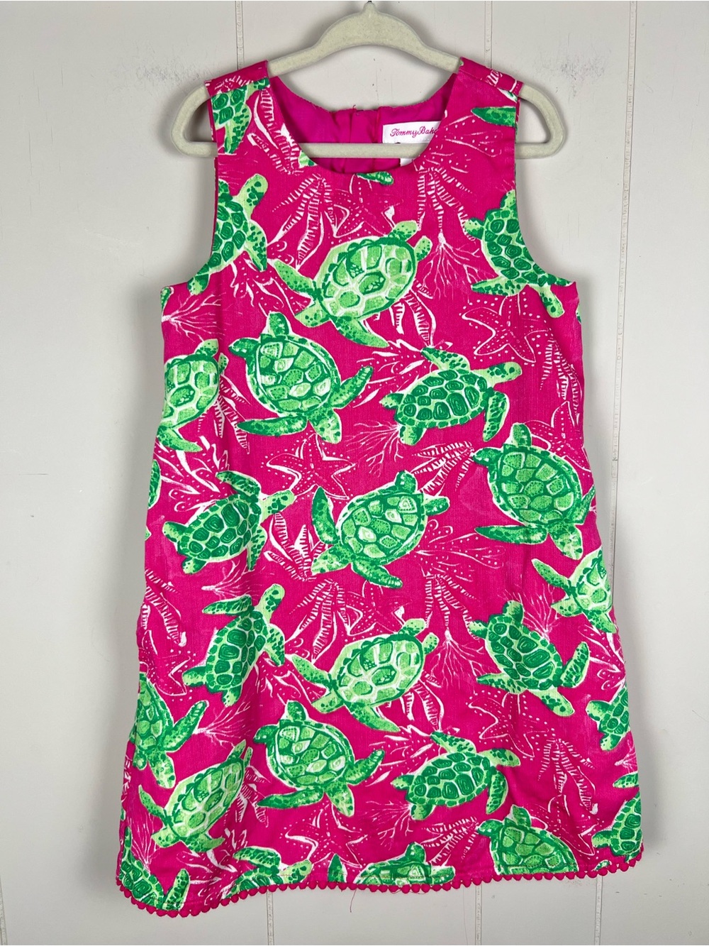 Tommy Bahama Turtle Starfish Seastar Print Bright Pink & Green Dress Size 6